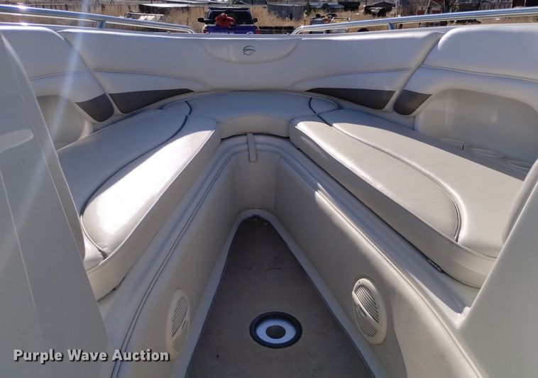 image for item LN9975 2003 Crownline  230BR boat