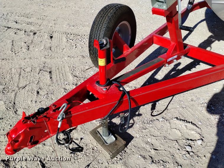 image for item LN9975 2003 Crownline  230BR boat