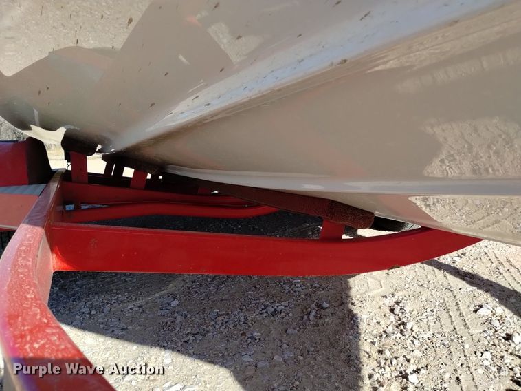 image for item LN9975 2003 Crownline  230BR boat