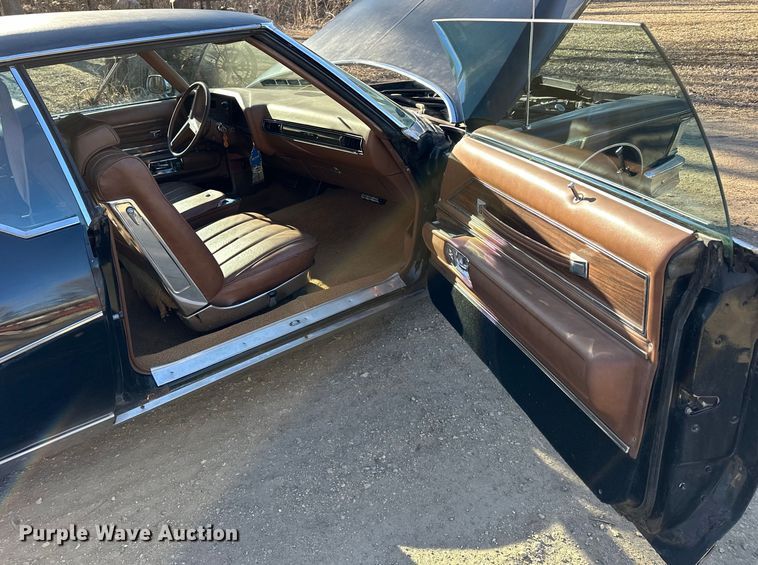 image for item LR9285 1973 Buick  Riviera 