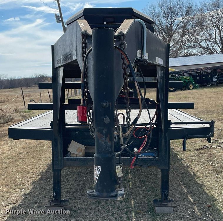 2002 Kearney equipment trailer in Elmore City, OK Item LV9222 for sale Purple Wave