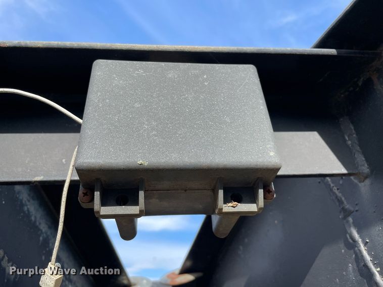 image for item LV9222 2002 Kearney equipment trailer