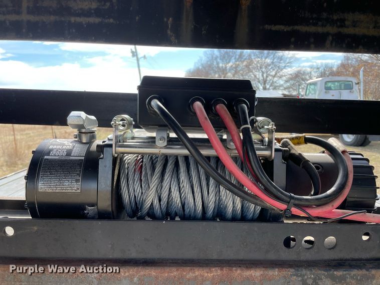 image for item LV9222 2002 Kearney equipment trailer