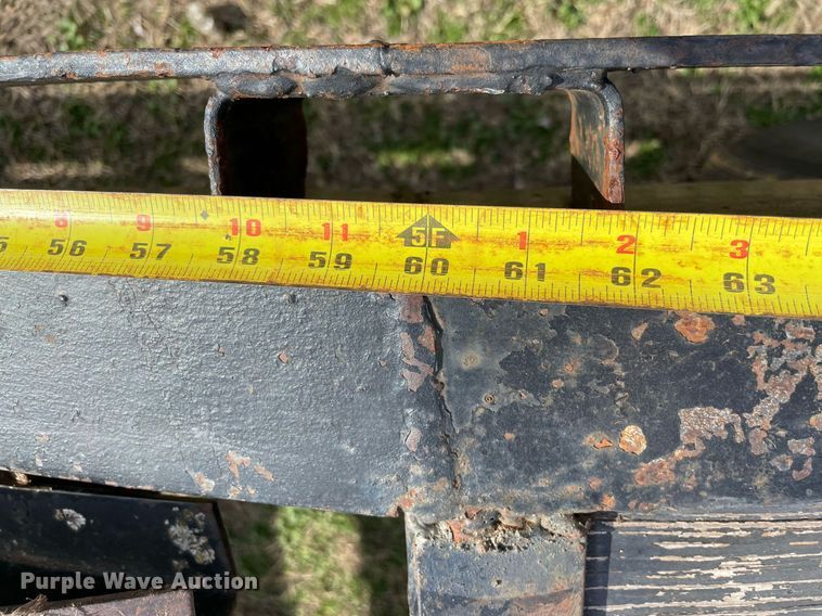 image for item LV9222 2002 Kearney equipment trailer