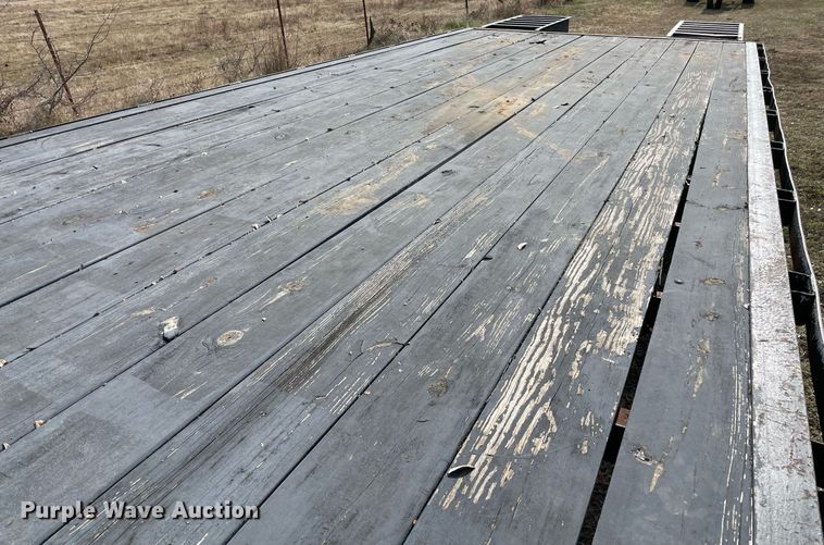 image for item LV9222 2002 Kearney equipment trailer