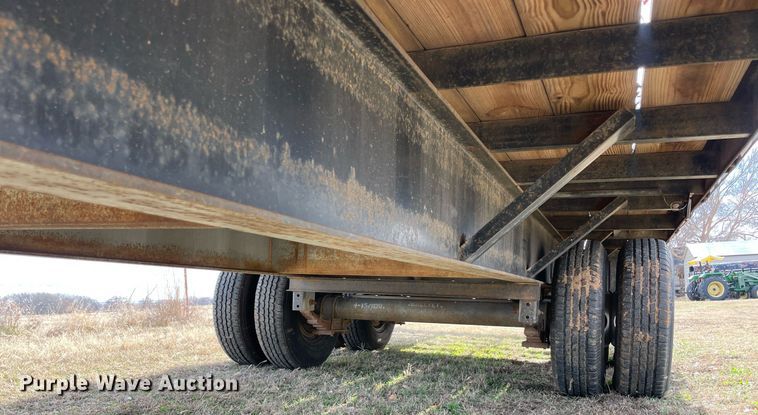 image for item LV9222 2002 Kearney equipment trailer