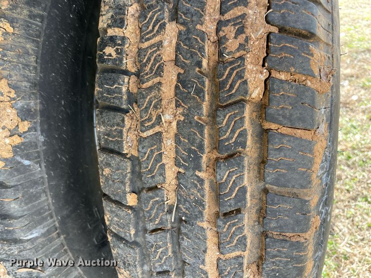 2002 Kearney equipment trailer in Elmore City, OK Item LV9222 for sale Purple Wave