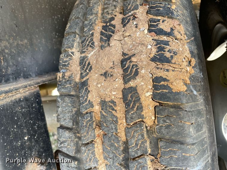 2002 Kearney equipment trailer in Elmore City, OK Item LV9222 for sale Purple Wave