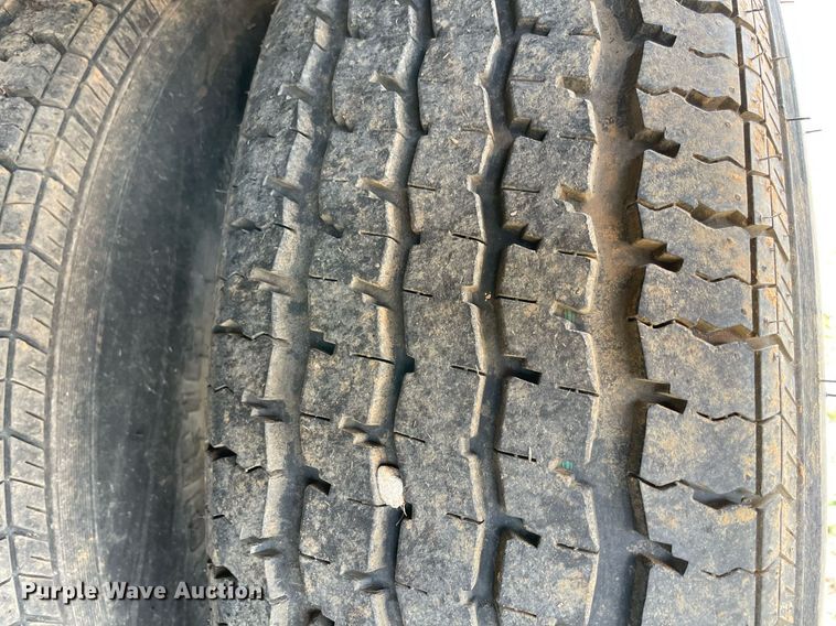 image for item LV9222 2002 Kearney equipment trailer