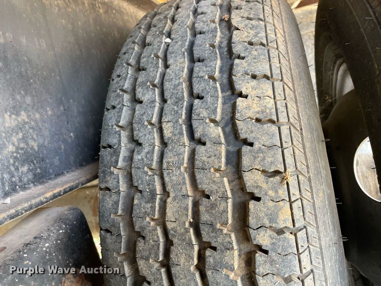 2002 Kearney equipment trailer in Elmore City, OK Item LV9222 for sale Purple Wave