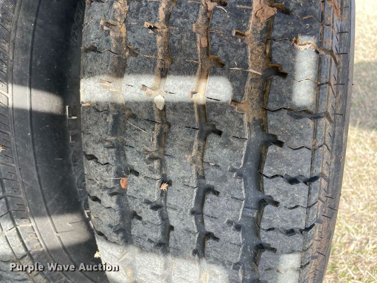 2002 Kearney equipment trailer in Elmore City, OK Item LV9222 for sale Purple Wave