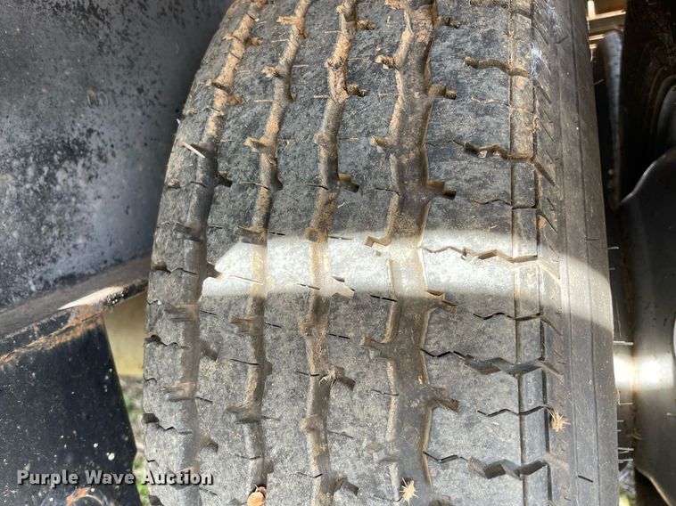 2002 Kearney equipment trailer in Elmore City, OK Item LV9222 for sale Purple Wave