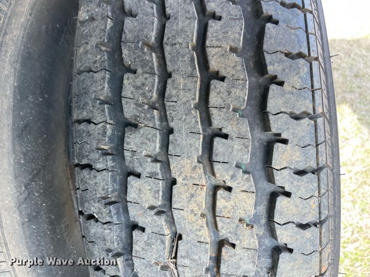 2002 Kearney equipment trailer in Elmore City, OK Item LV9222 for sale Purple Wave