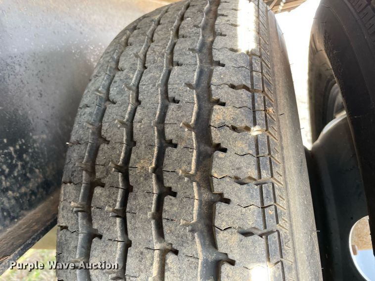 2002 Kearney equipment trailer in Elmore City, OK Item LV9222 for sale Purple Wave