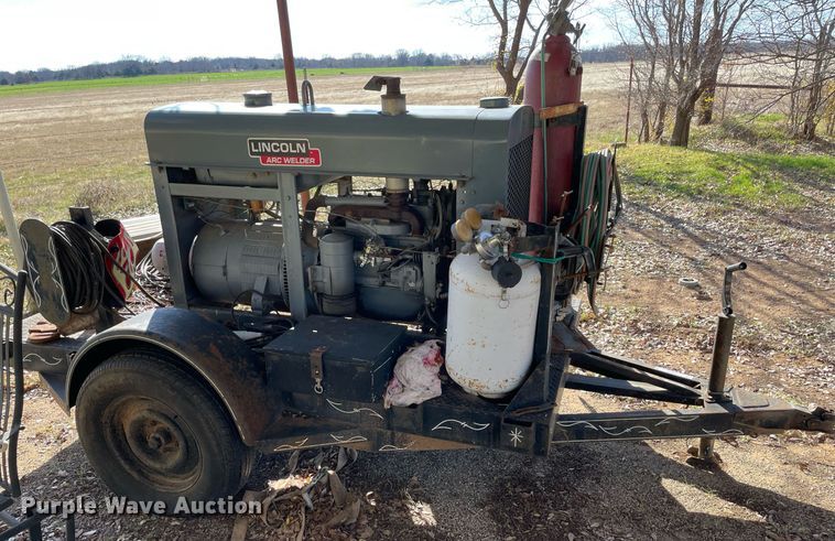 image for item LV9229 Lincoln SA-200 welding trailer