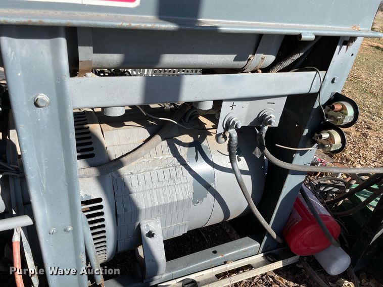 image for item LV9229 Lincoln SA-200 welding trailer