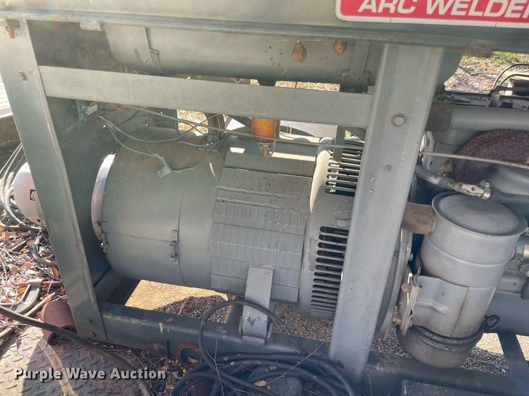 image for item LV9229 Lincoln SA-200 welding trailer