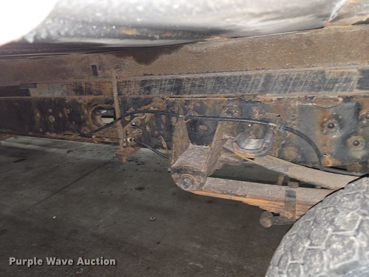 image for item ME9299 2010 Ford F550 Super Duty XLT box truck