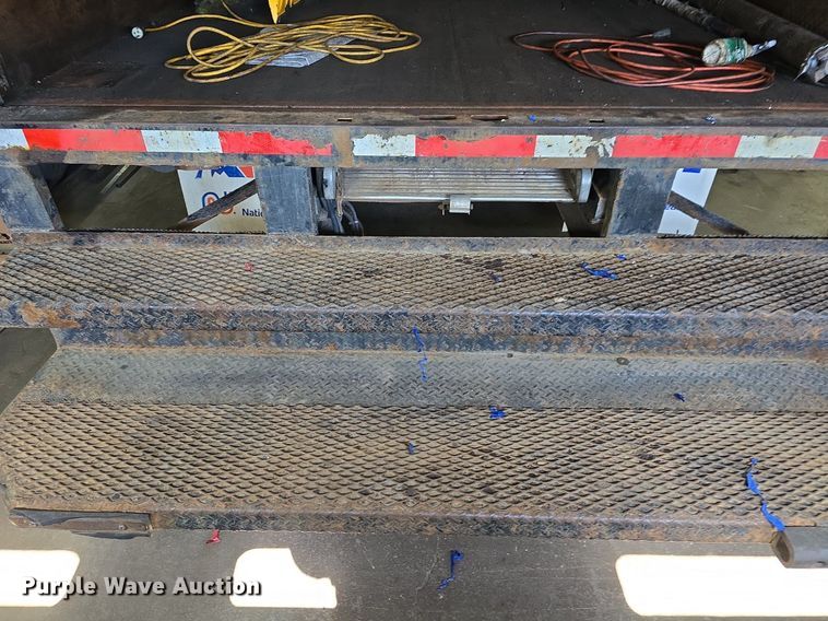 image for item ME9299 2010 Ford F550 Super Duty XLT box truck