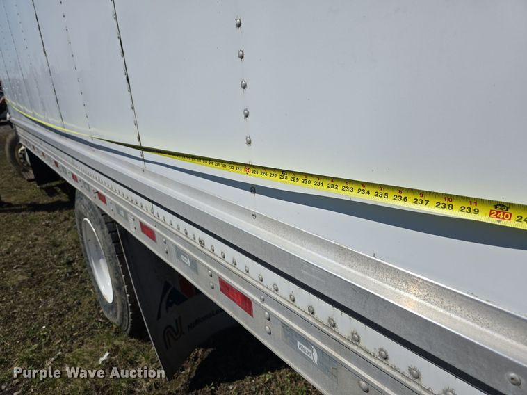 image for item ME9300 2018 International  4300 refrigerated truck