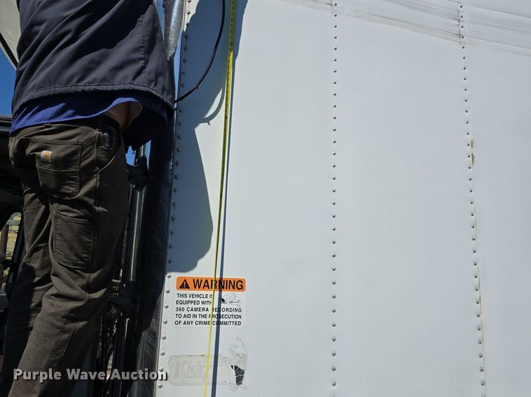 image for item ME9300 2018 International  4300 refrigerated truck