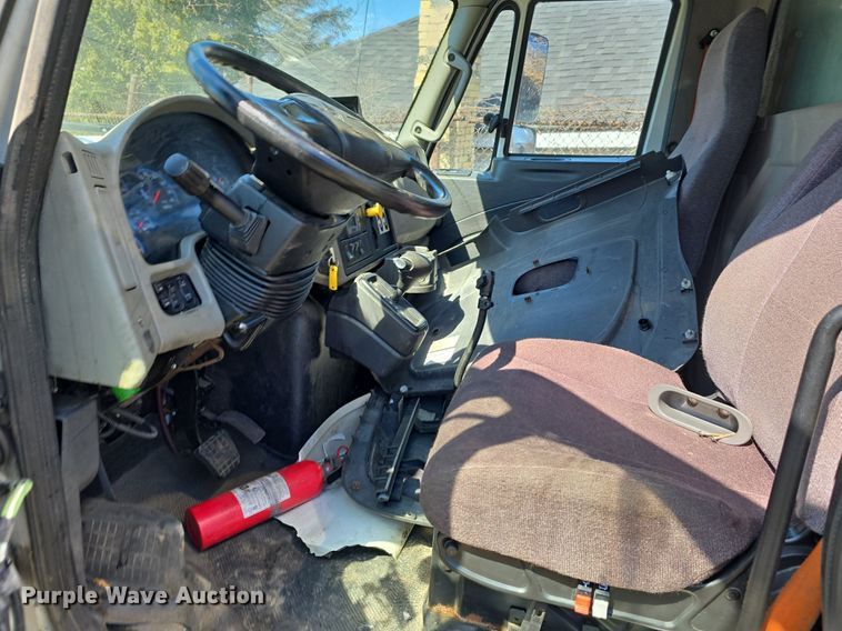 image for item ME9300 2018 International  4300 refrigerated truck