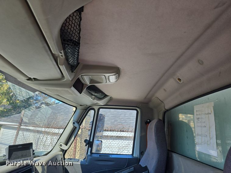 image for item ME9300 2018 International  4300 refrigerated truck