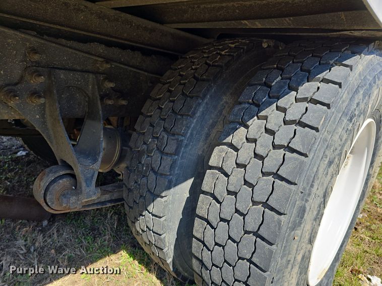 image for item ME9300 2018 International  4300 refrigerated truck