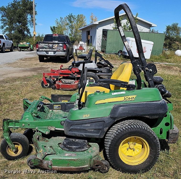 image for item MH9359 2009 John Deere Z925 ZTR lawn mower