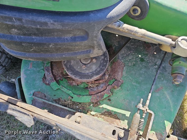 image for item MH9359 2009 John Deere Z925 ZTR lawn mower