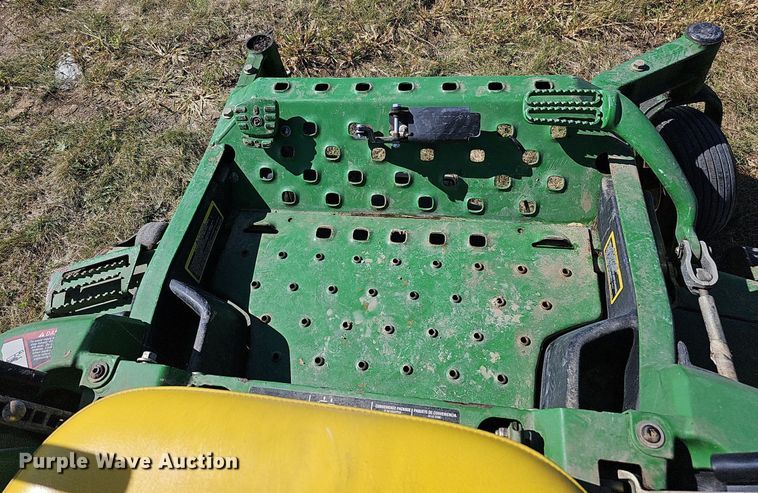 image for item MH9359 2009 John Deere Z925 ZTR lawn mower