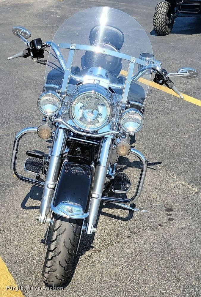 image for item MQ9702 2002 Harley Davidson  Road King motorcycle