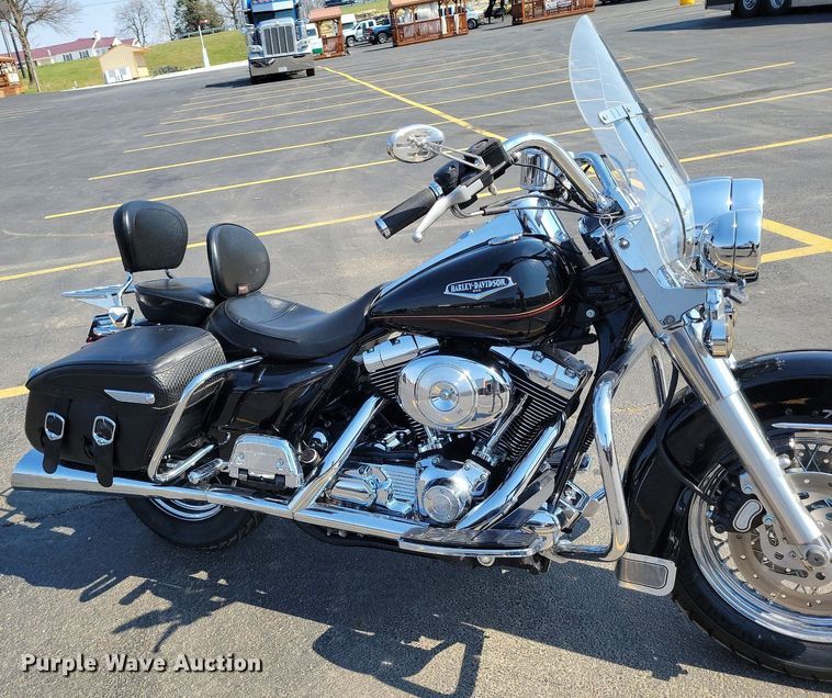 image for item MQ9702 2002 Harley Davidson  Road King motorcycle