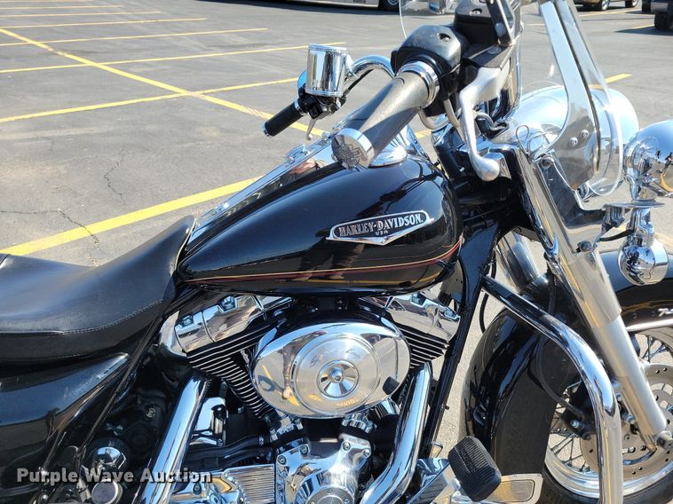 image for item MQ9702 2002 Harley Davidson  Road King motorcycle