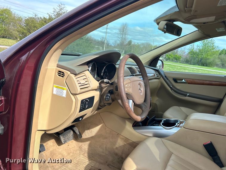 image for item NB9357 2008 Mercedes Benz  R350 