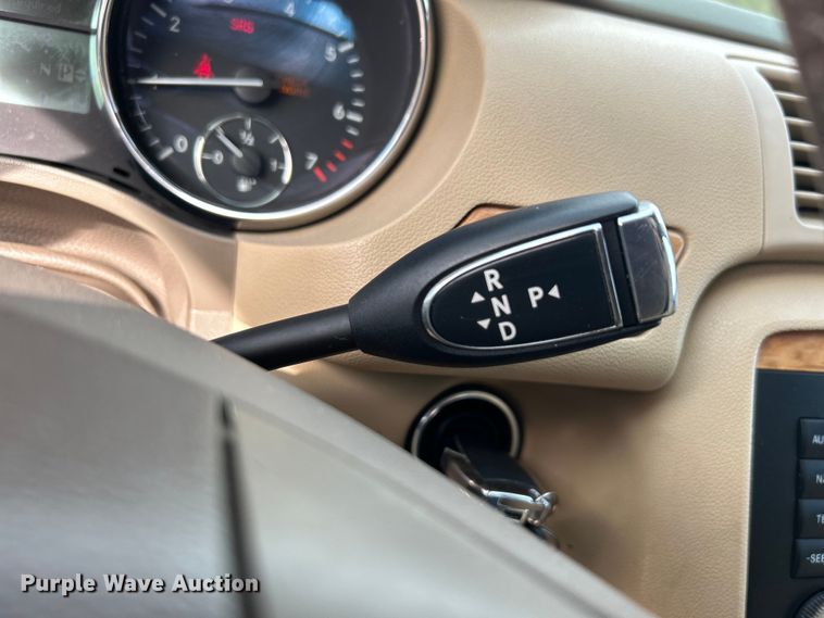 image for item NB9357 2008 Mercedes Benz  R350 