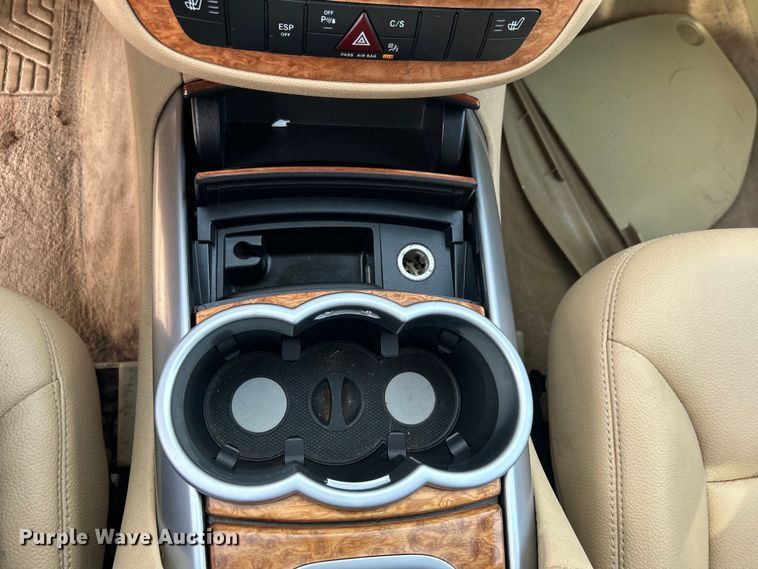 image for item NB9357 2008 Mercedes Benz  R350 