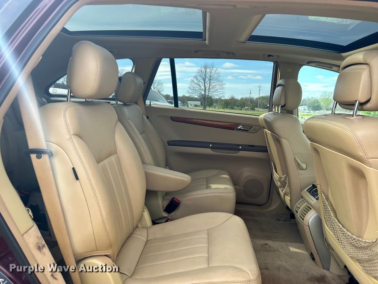 image for item NB9357 2008 Mercedes Benz  R350 