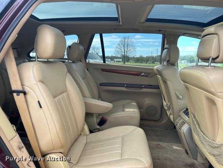 image for item NB9357 2008 Mercedes Benz  R350 