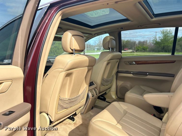 image for item NB9357 2008 Mercedes Benz  R350 