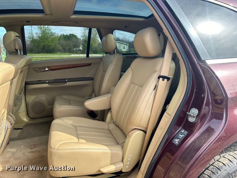 image for item NB9357 2008 Mercedes Benz  R350 