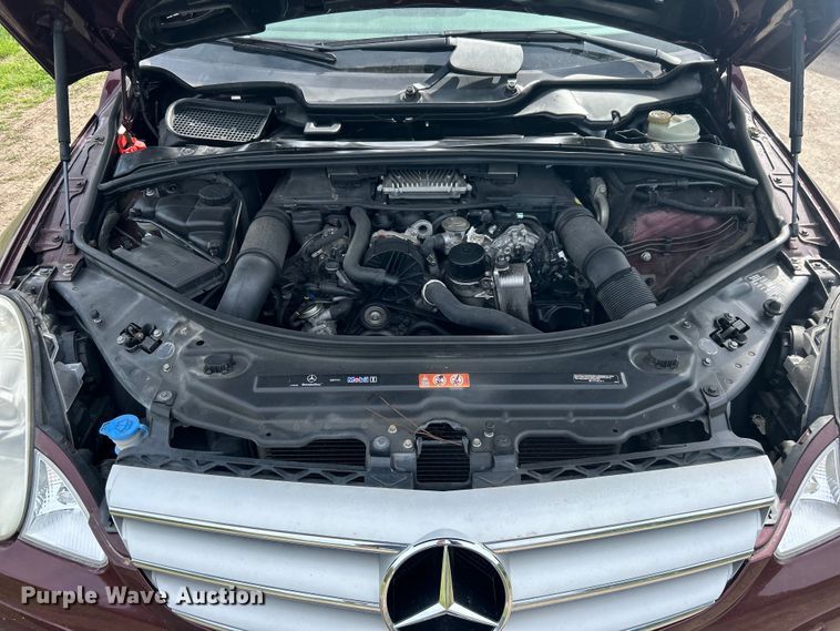 image for item NB9357 2008 Mercedes Benz  R350 