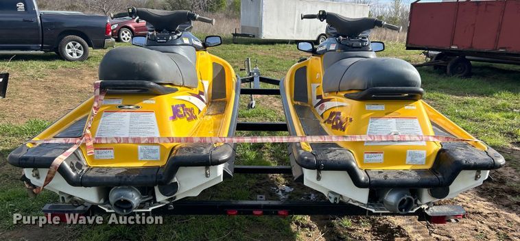 image for item NB9358 (2) 1998 Kawasaki 1100ZXi personal watercraft