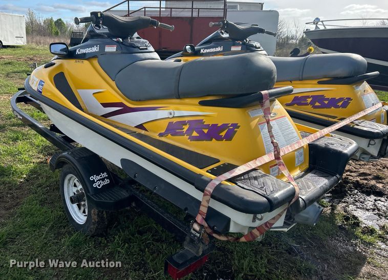 image for item NB9358 (2) 1998 Kawasaki 1100ZXi personal watercraft