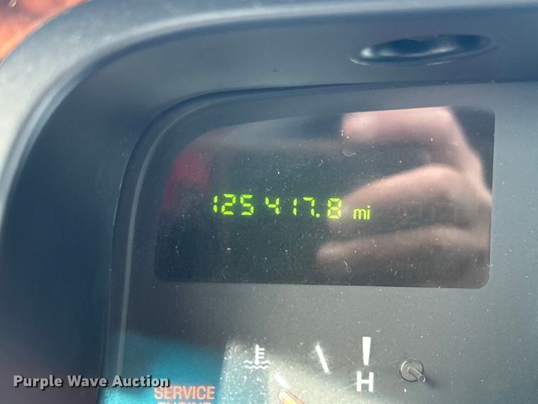 image for item NB9360 2001 Lincoln Krystal  limousine