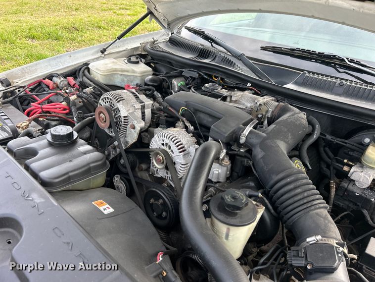 image for item NB9360 2001 Lincoln Krystal  limousine