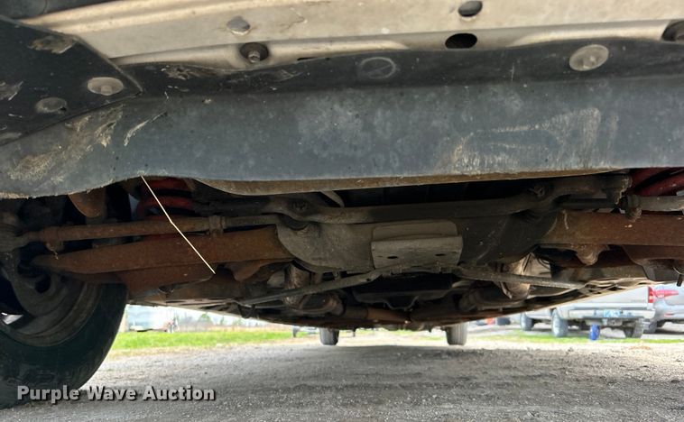 image for item NB9360 2001 Lincoln Krystal  limousine