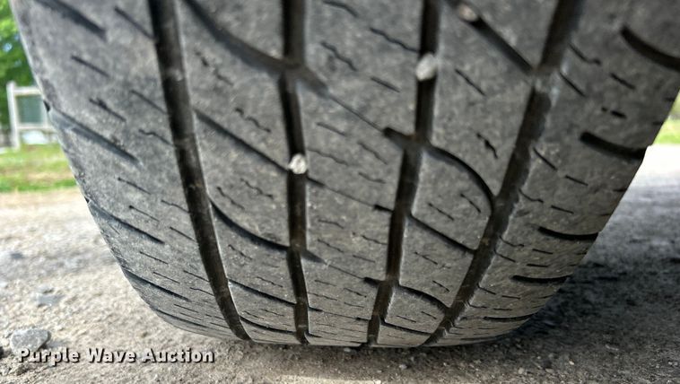 image for item NB9360 2001 Lincoln Krystal  limousine