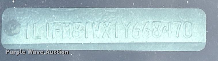 image for item NB9360 2001 Lincoln Krystal  limousine