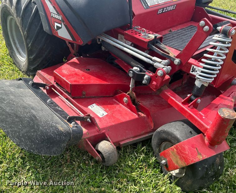image for item NB9362 Ferris  IS3200Z ZTR lawn mower